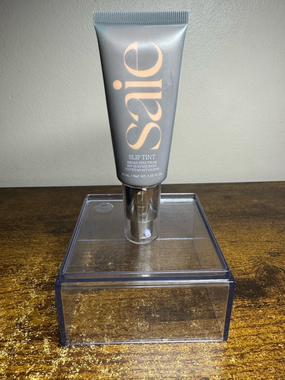Saie slip tint shade 4